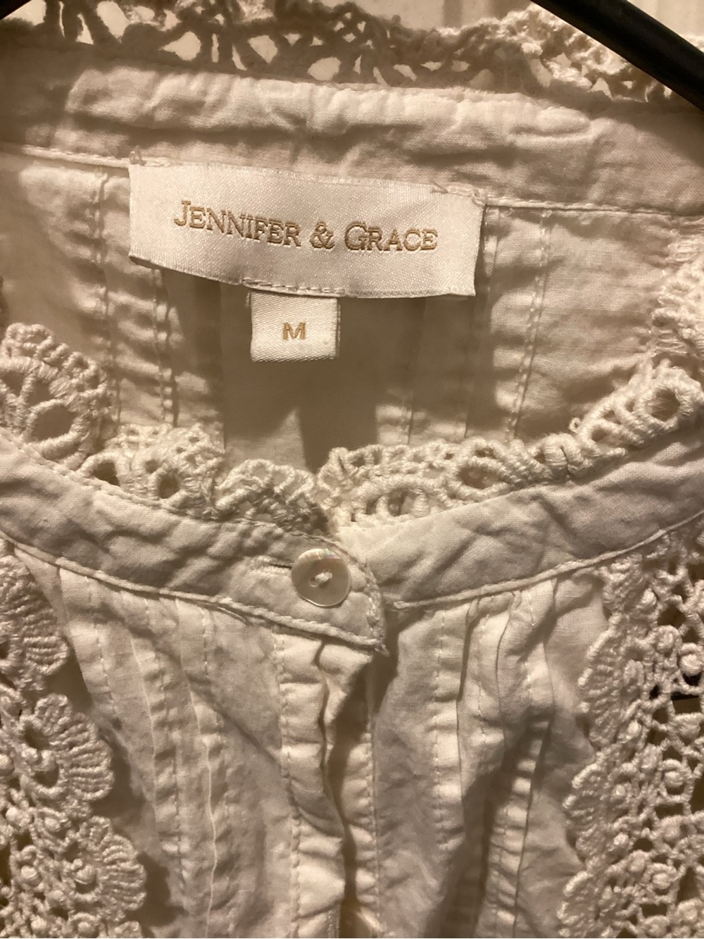 Apiece A Lot White Cotton Lace-Trim Button Front Blouse - Picture 3 of 6